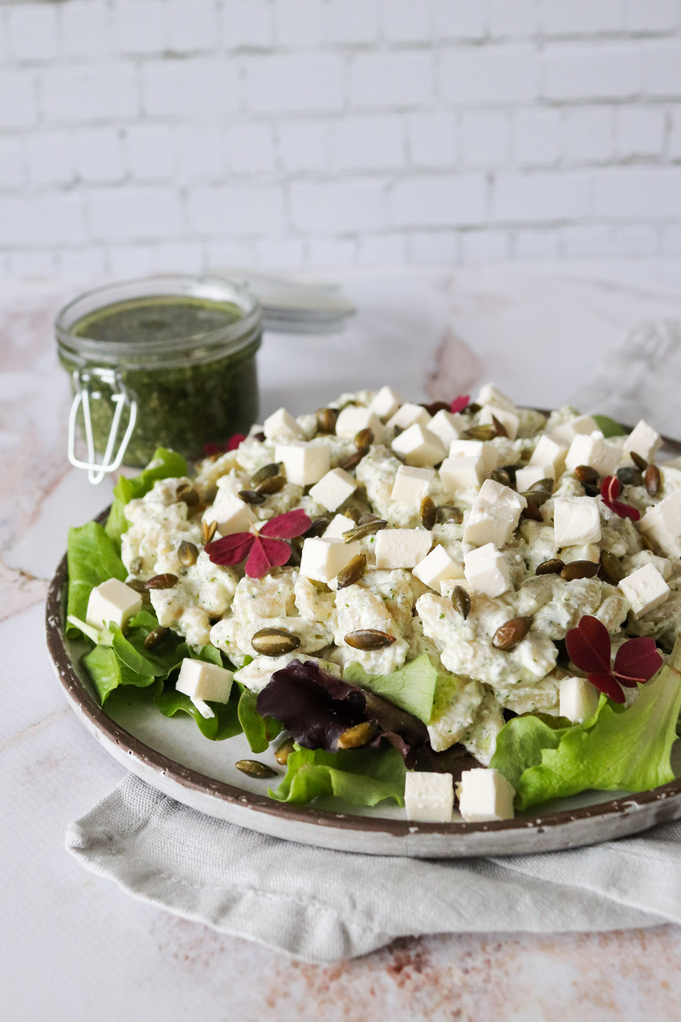 Pastasalat Med Hjemmelavet Pesto Gr Skarkerner Og Feta