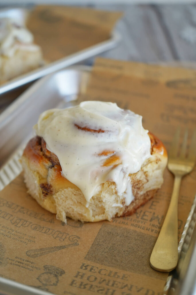 Kanelsnegle med æblemost