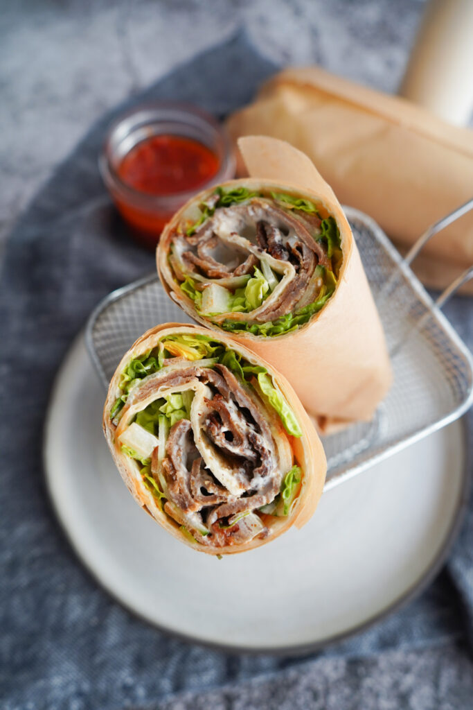 Kebabrulle Med Kebabdressing Og Chili