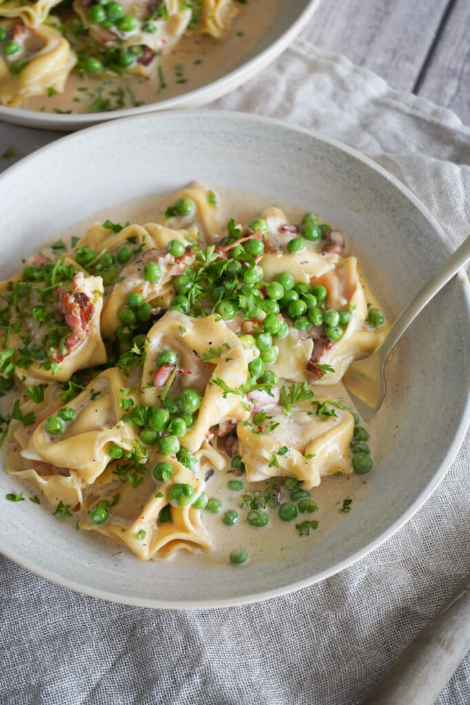 Tortellini I Pikantostsauce