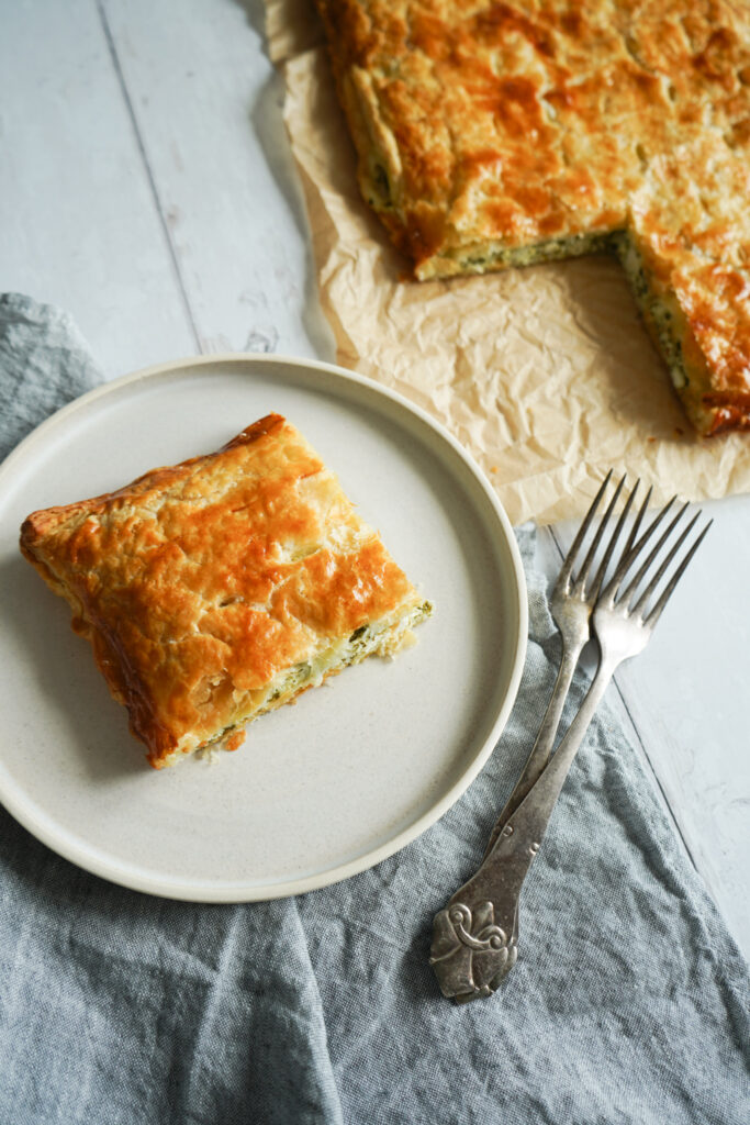 Butterdejstærte Med Feta Og Spinat