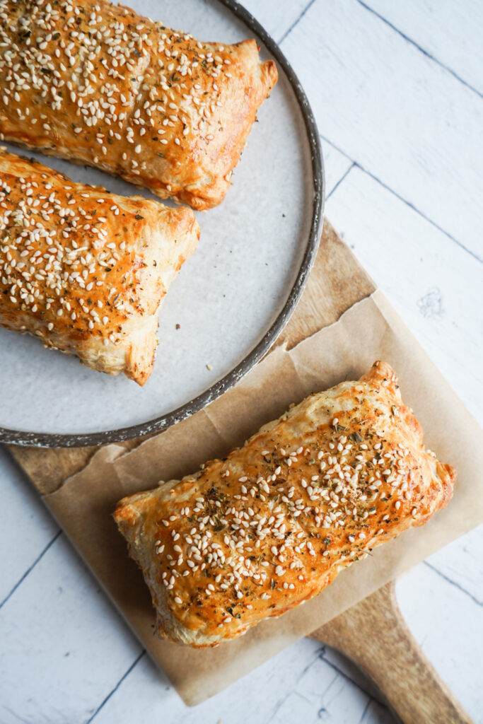 Butterdejspakker Med Ostesauce Og Skinke