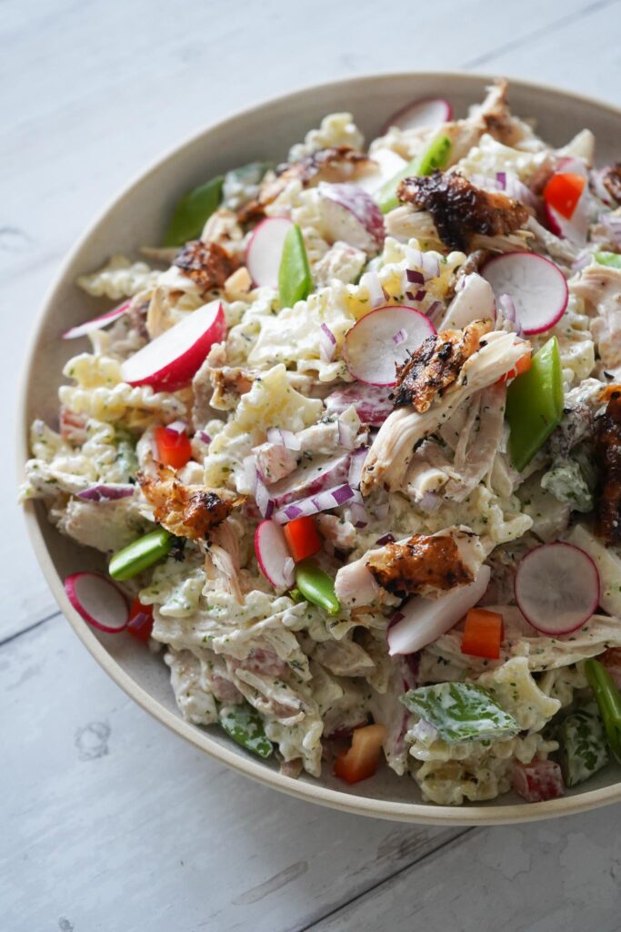 Pastasalat Med Grillet Kylling