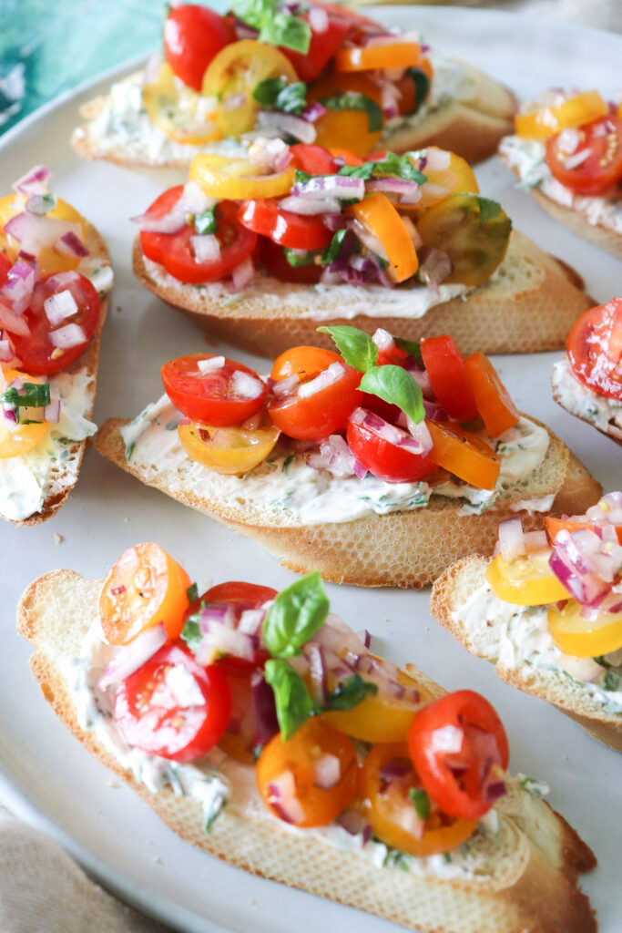 De Bedste Brødhapsere Med Flødeost Og Tomatsalat