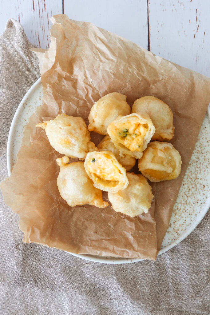 Chili Cheese Tops - Hjemmelavede Ostekugler Med Cheddar