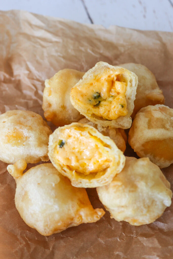 Chili Cheese Tops - Hjemmelavede Ostekugler Med Cheddar