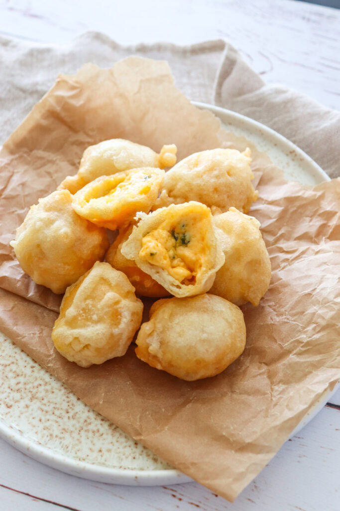 Chili Cheese Tops - Hjemmelavede Ostekugler Med Cheddar