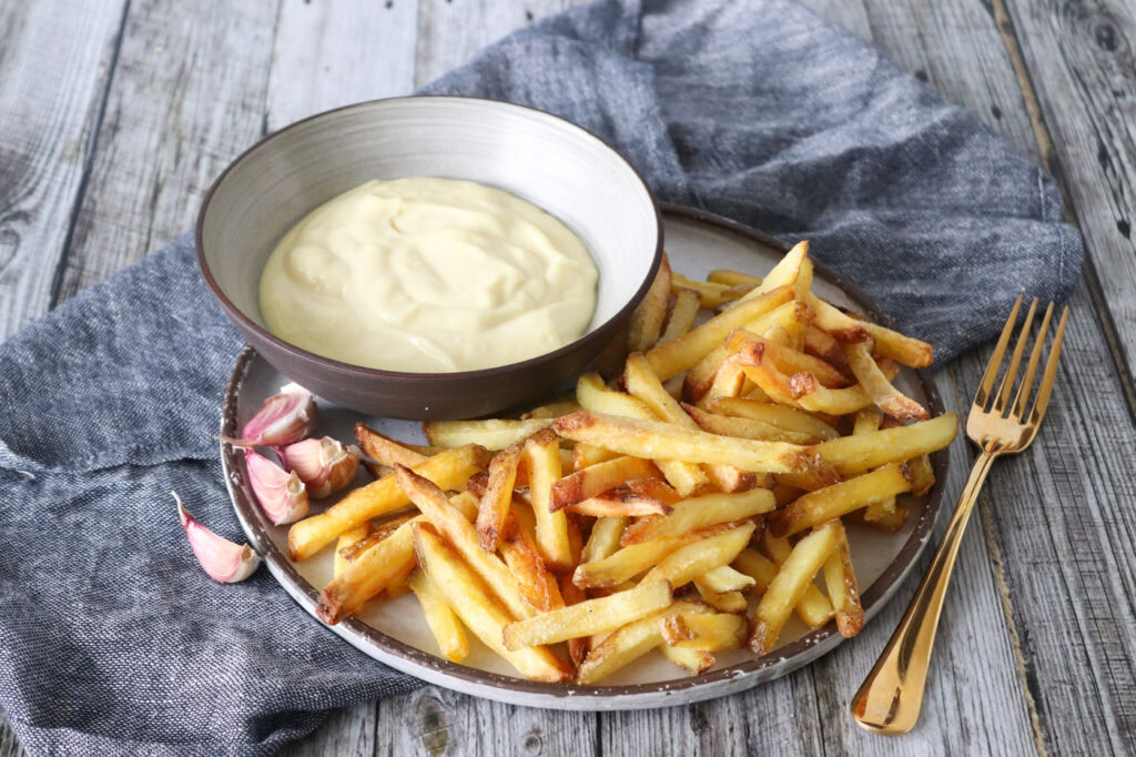 Aioli - Hvidløgsmayonnaise På 1 Minut - Hjemmelavet Mayo