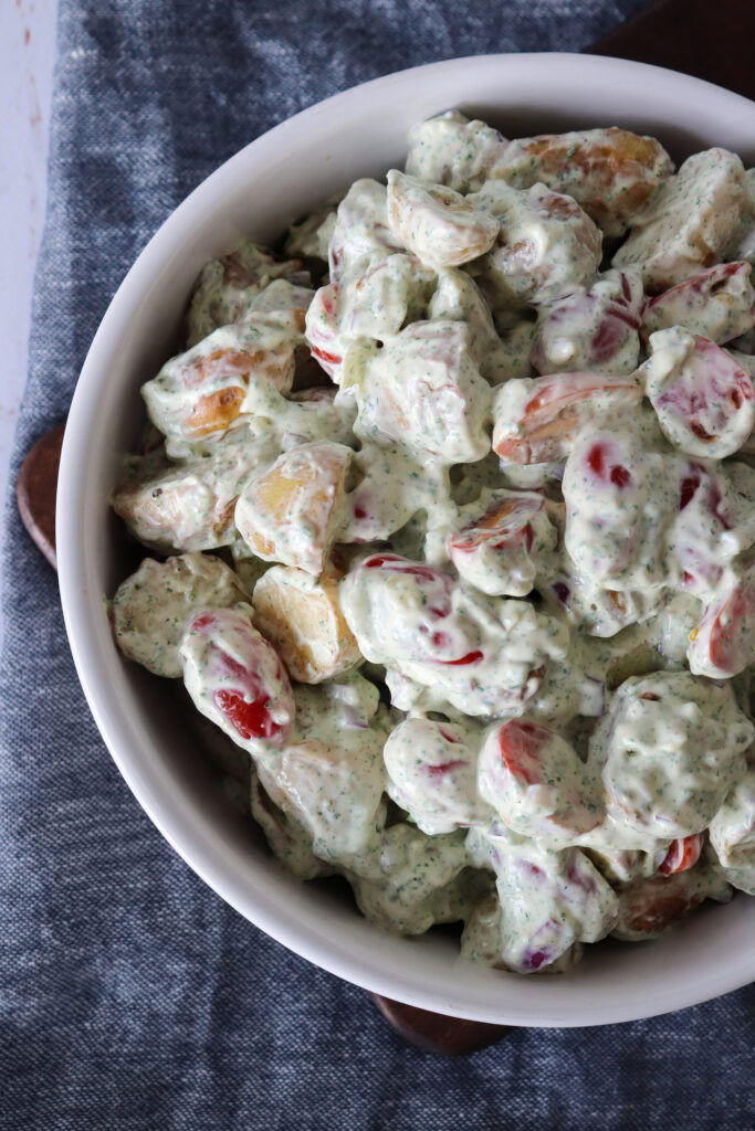 Kartoffelsalat Med Fetacreme Og Tomater