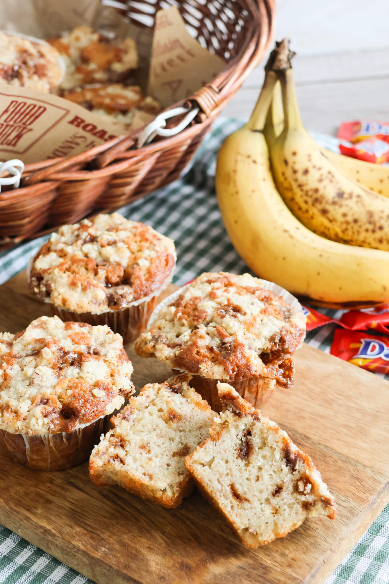 Bananmuffins med daim og crumble