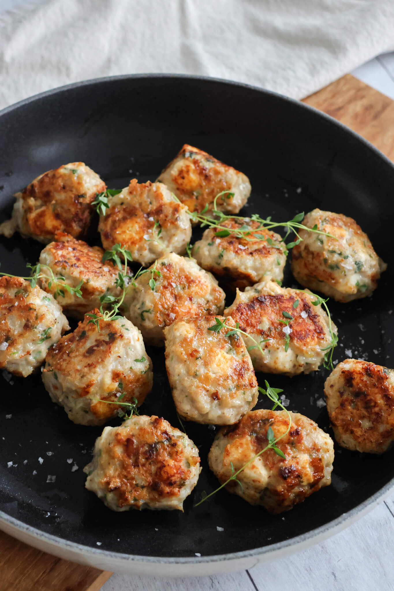 Kyllingefrikadeller med feta
