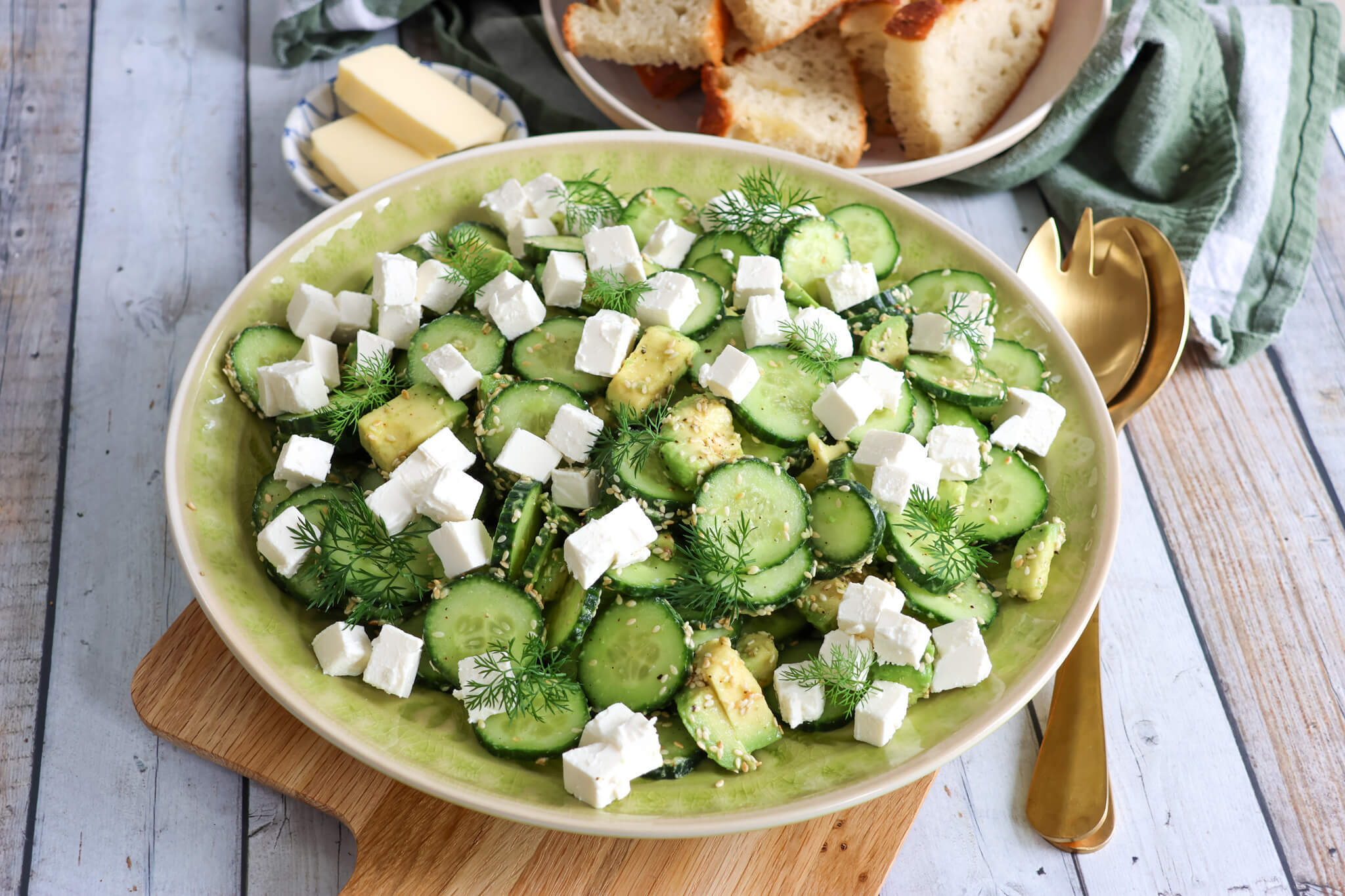 Agurkesalat med avocado